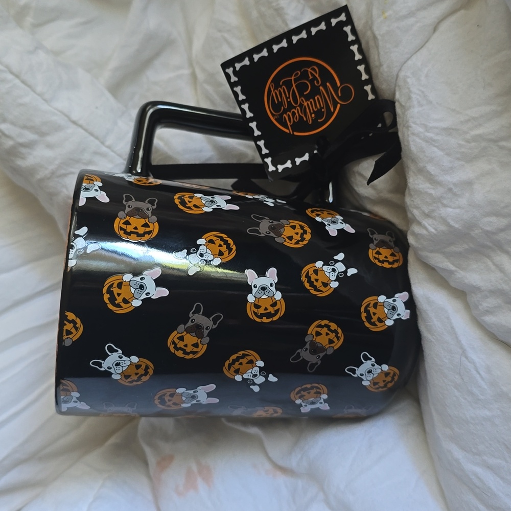WILIFRED & LILY MUG Adorable Halloween Mug!